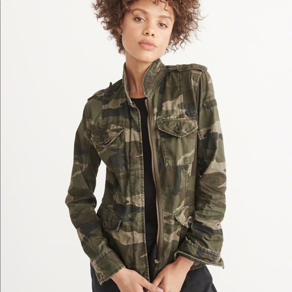 BRAND NEW ABERCROMBIE